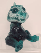 Load image into Gallery viewer, BABY FATTS BLUE GID DOUBLE-CASTED RESIN BY BIG C &amp; SCOTT WILKOWSKI