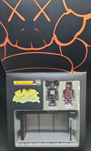Load image into Gallery viewer, KAWS BUS STOP KUBRICK RED SERIES 1